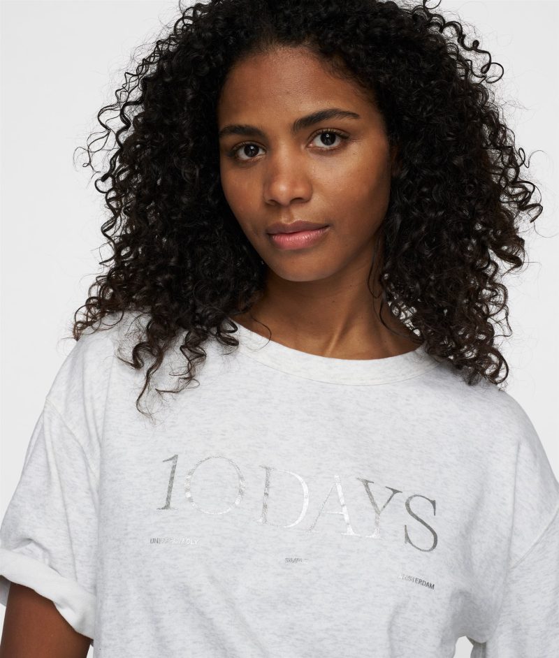 10Days/ sweater logo