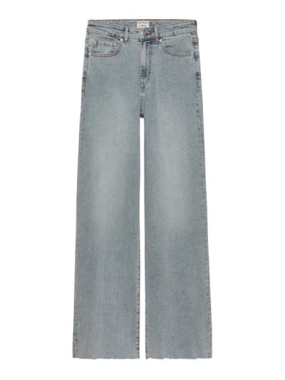 Catwalk Junkie/ loose fit