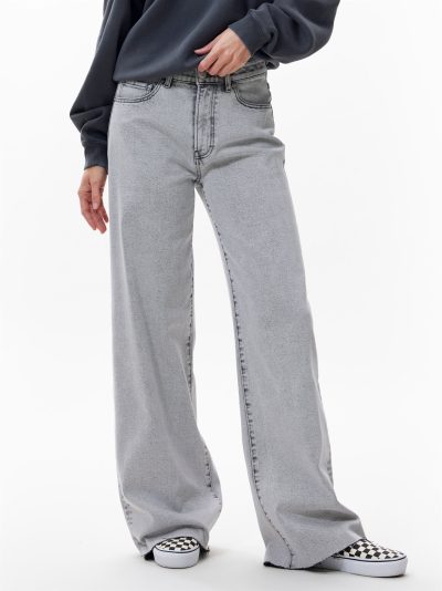 CatwalkJunkie/ loose fit