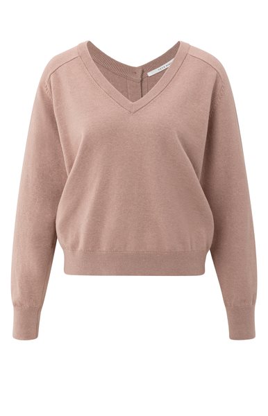 Yaya/Trui v-hals knoopdetails