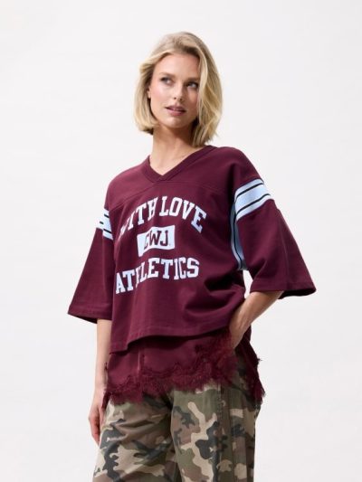 sporty graphic short sleeve