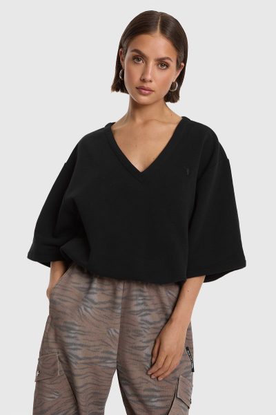 Alix/ V-neck t-shirt