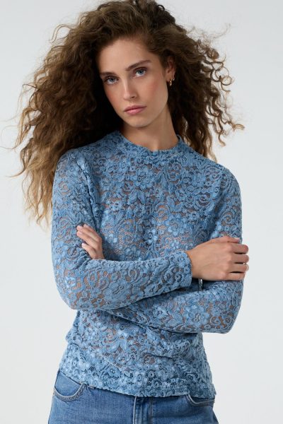 Tramontana/ velvet lace top